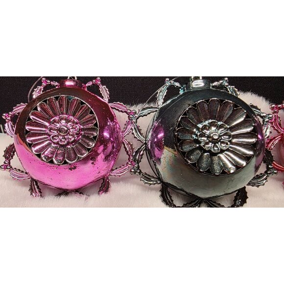 Vintage Bradford Plastic Double Indent Christmas Star Ornaments Lot of 3 - Picture 2 of 7